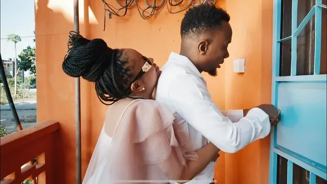 Nandy – Napona Ft. Oxlade Video